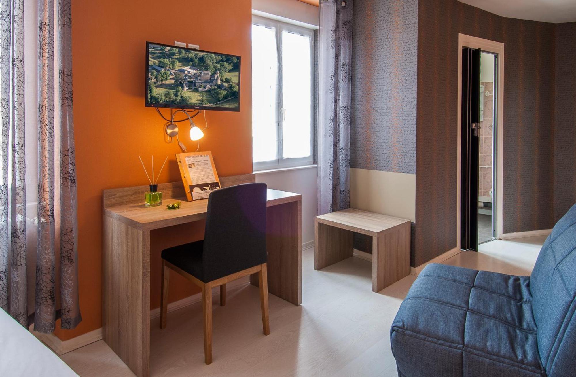Logis Hotel Restaurant Cazes Arazat Laissac Zewnętrze zdjęcie