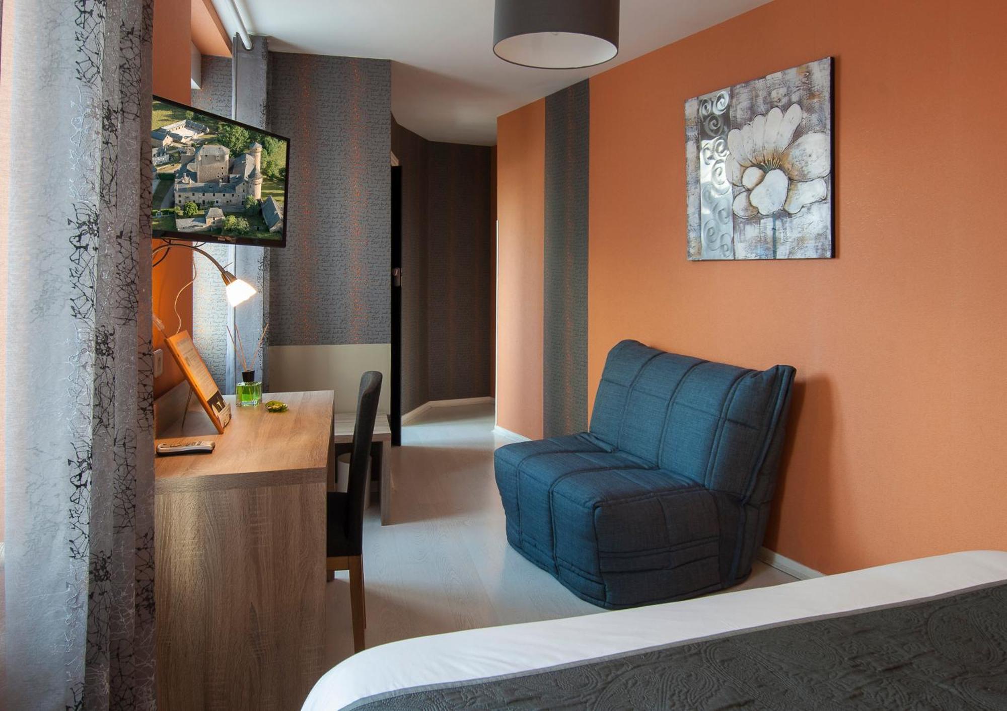 Logis Hotel Restaurant Cazes Arazat Laissac Zewnętrze zdjęcie
