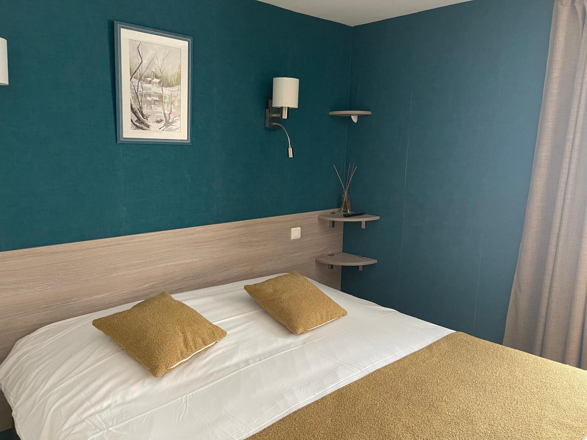 Logis Hotel Restaurant Cazes Arazat Laissac Zewnętrze zdjęcie