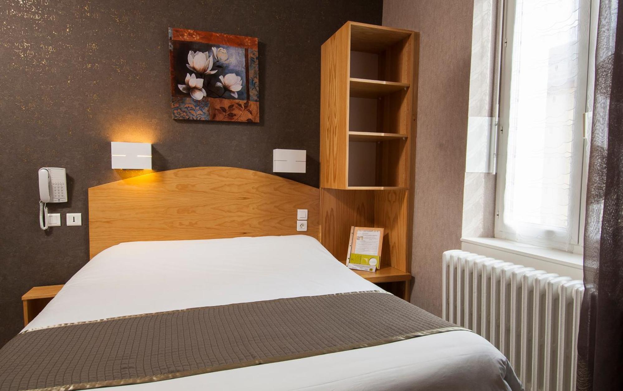Logis Hotel Restaurant Cazes Arazat Laissac Zewnętrze zdjęcie